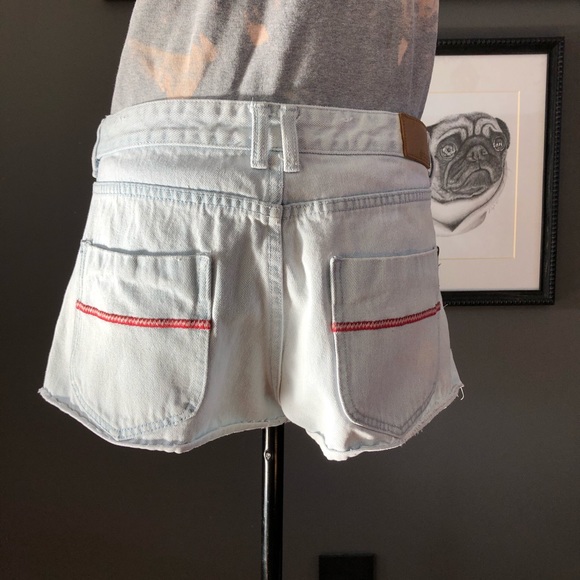 Embroidered Floral Short Shorts - Picture 4 of 6
